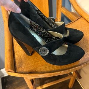 Elegant Black Women's Heels Seychelles 8.5